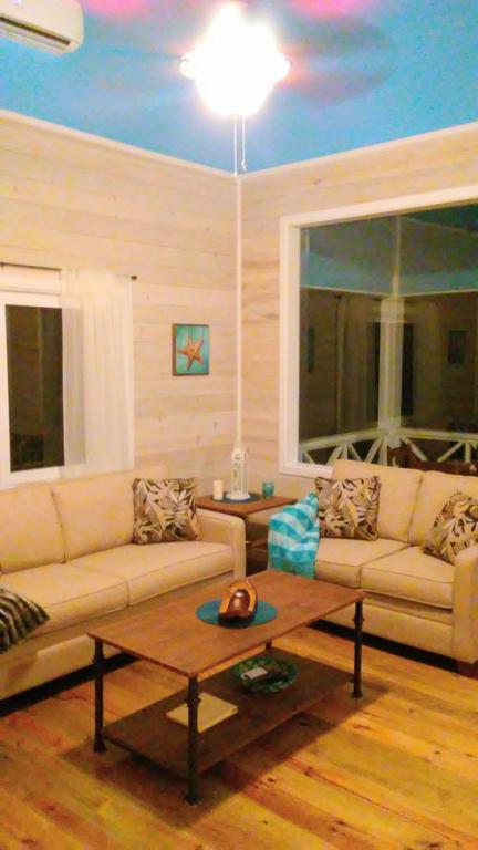 Serenity Beach Cottages Utila Exterior foto