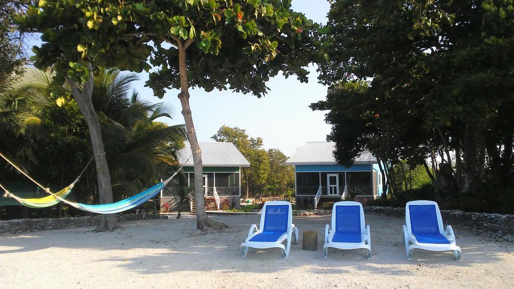 Serenity Beach Cottages Utila Exterior foto